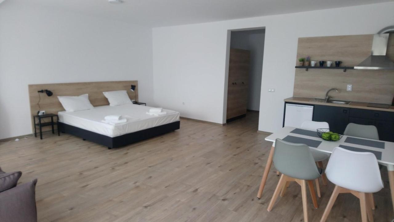Apartment Aparthotel Primorsko 2*