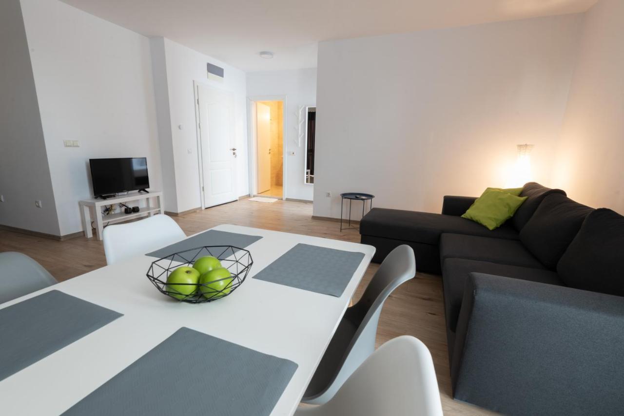 Apartment Aparthotel Primorsko 2*